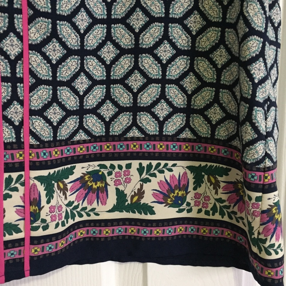 π Stitchfix printed blouse - Picture 5 of 7